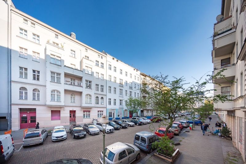 2-Zimmer-Wohnung im Seitenflügel nahe U/S-Bahn Yorckstr.